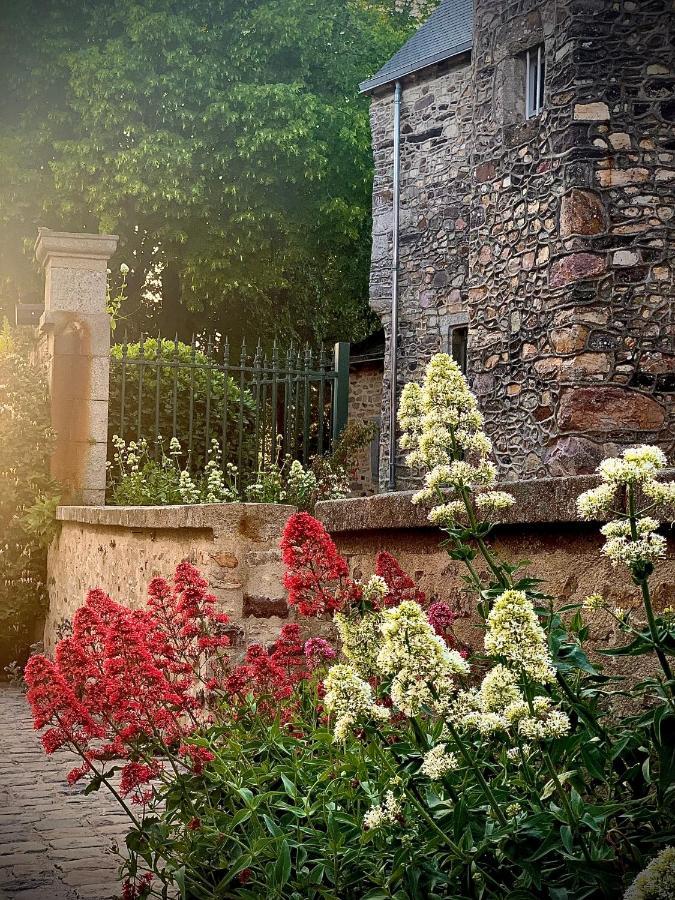 Cote Jardin Bed & Breakfast Sainte-Suzanne  Екстериор снимка